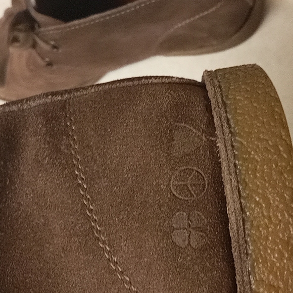 LUCKY BRAND brown suede ankle boots size 8 1/2B - Picture 6 of 8